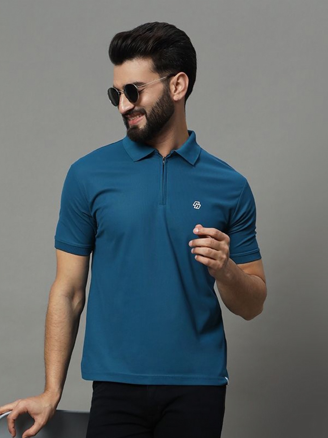 

RENUOVO Men Solid Polo Collar Cotton T-shirt, Blue