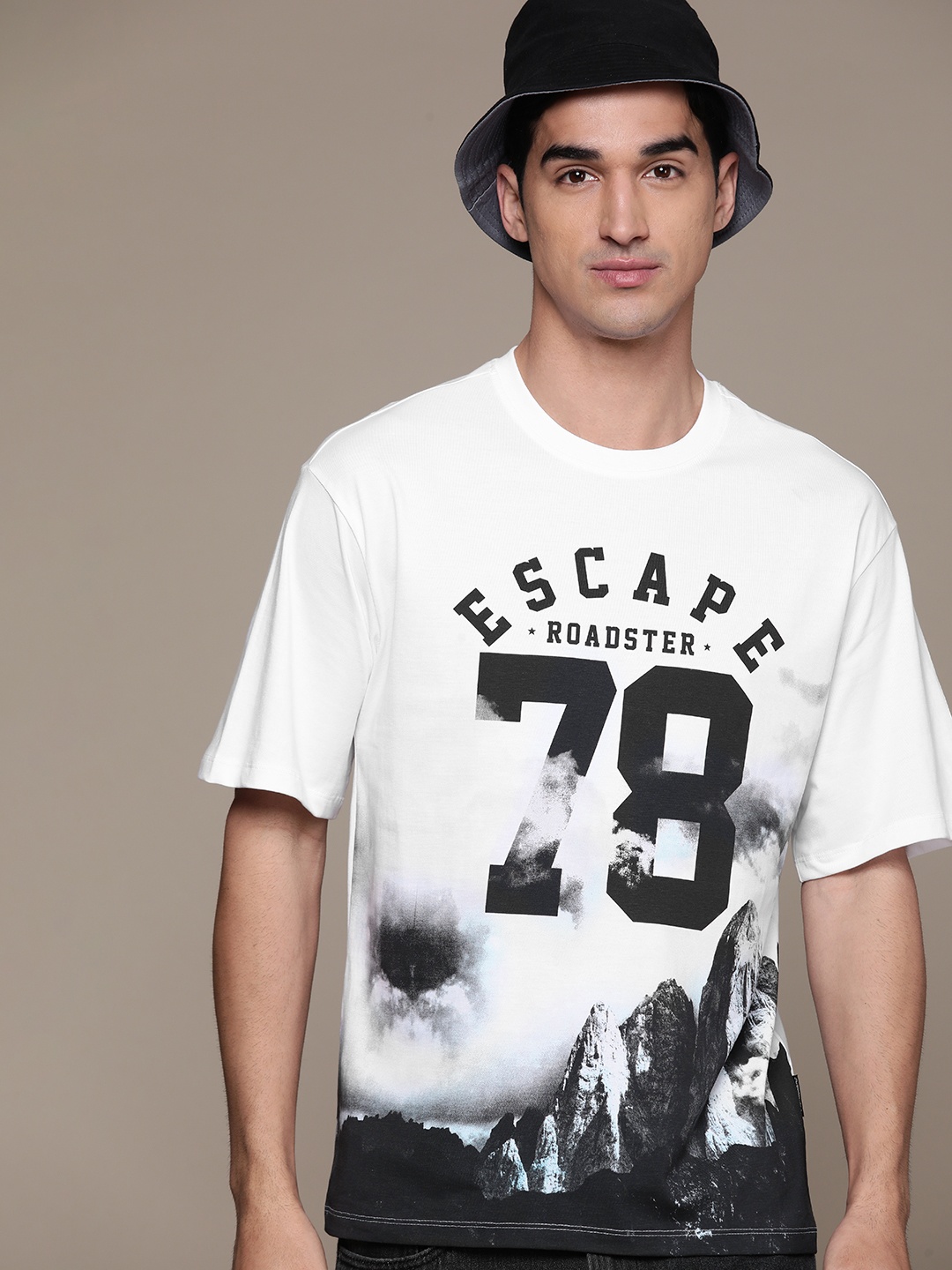 

The Roadster Lifestyle Co. Men Printed Pure Cotton T-shirt, White