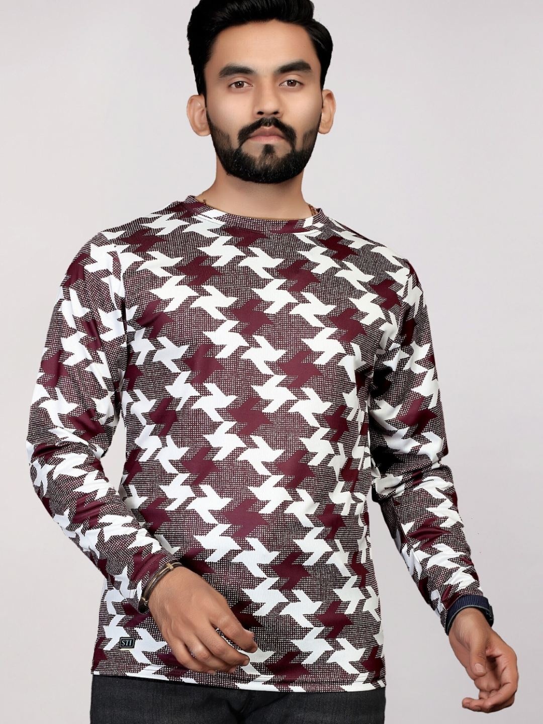 

FABRIPPLE Men Checked Pockets T-shirt, Maroon
