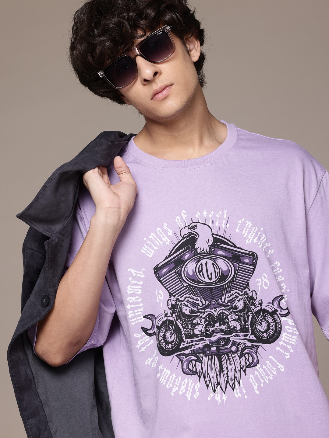 

The Roadster Lifestyle Co. Printed Relaxed Fit Pure Cotton T-shirt, Lavender