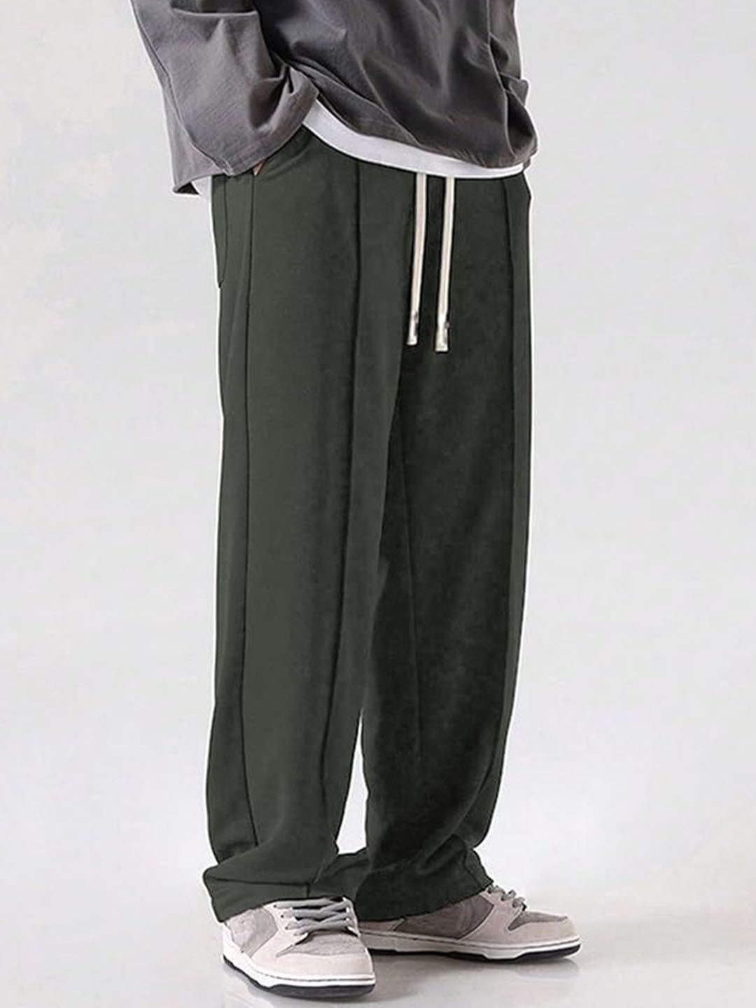 

MACK JONNEY Men Relaxed Fit Cotton Mid Rise Track Pant, Olive