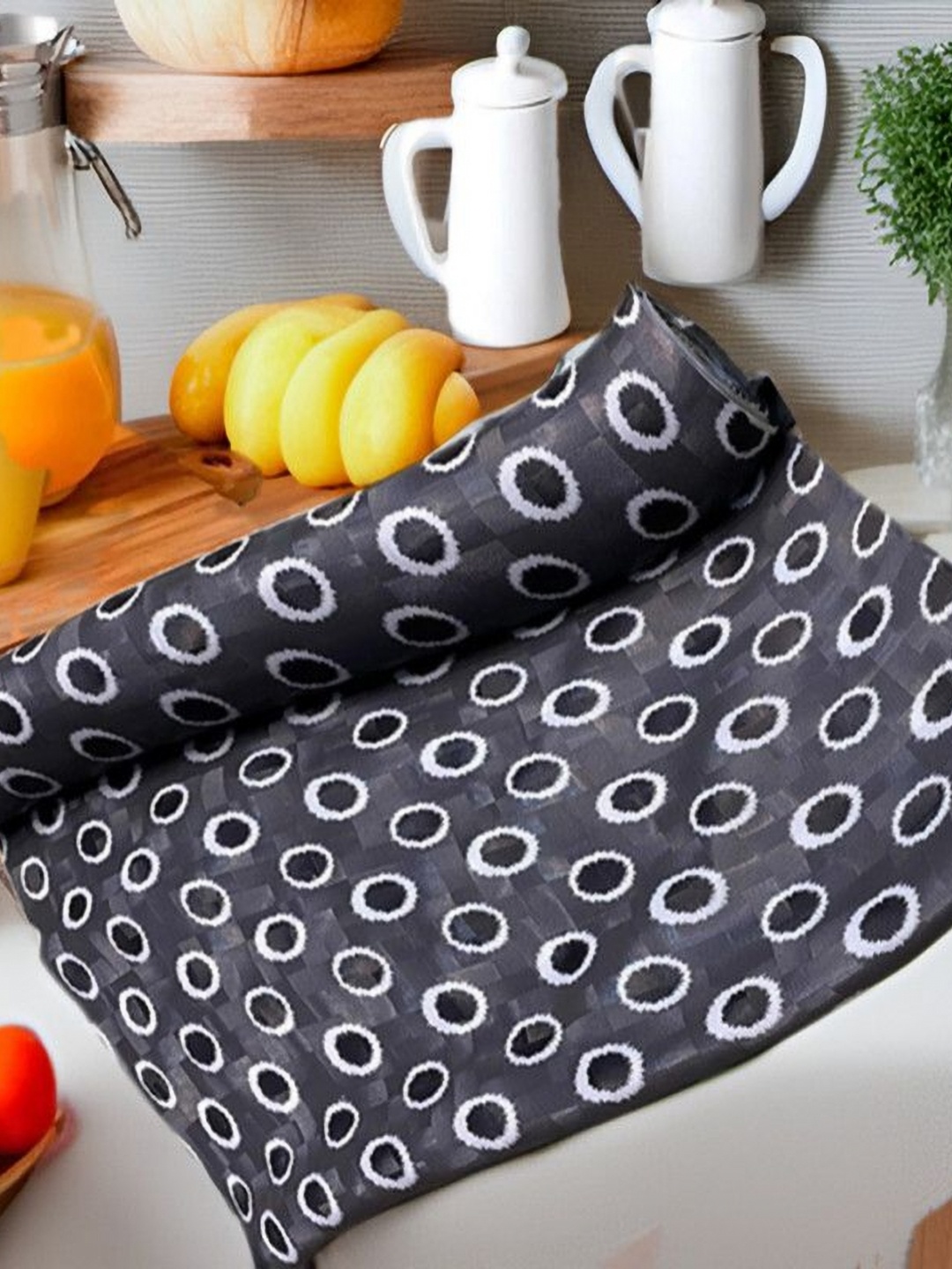 

REVEXO Grey & White Printed Water-Resistant Shelf Liner