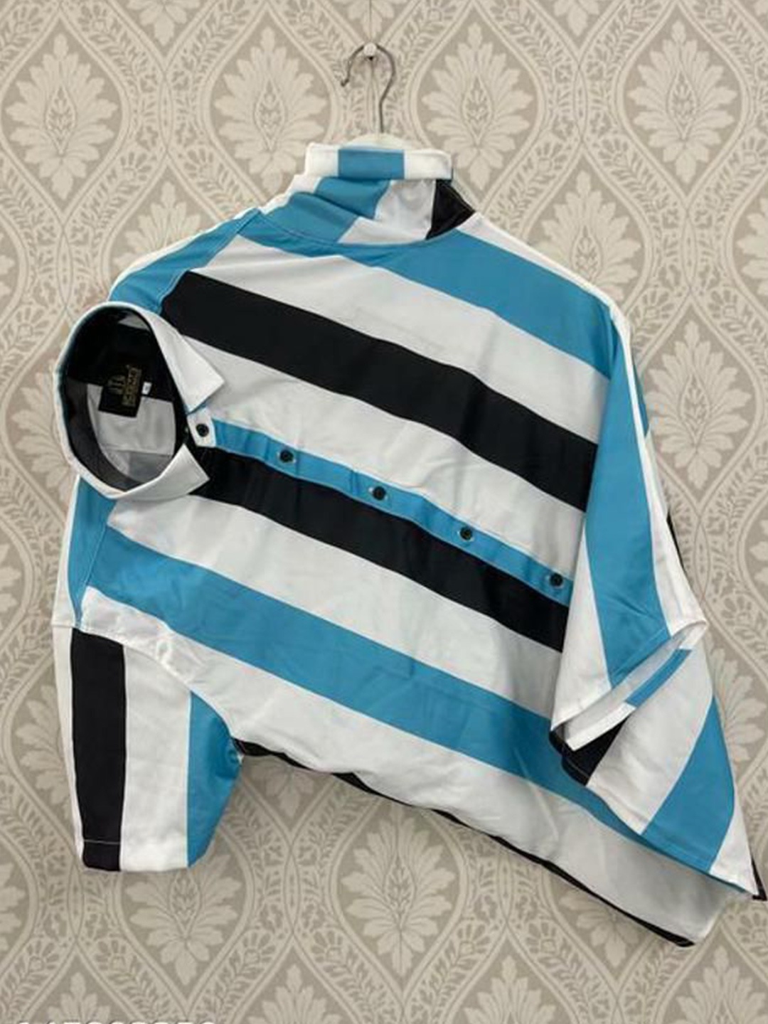 

iCome Men Multi Stripes Opaque Striped Casual Shirt