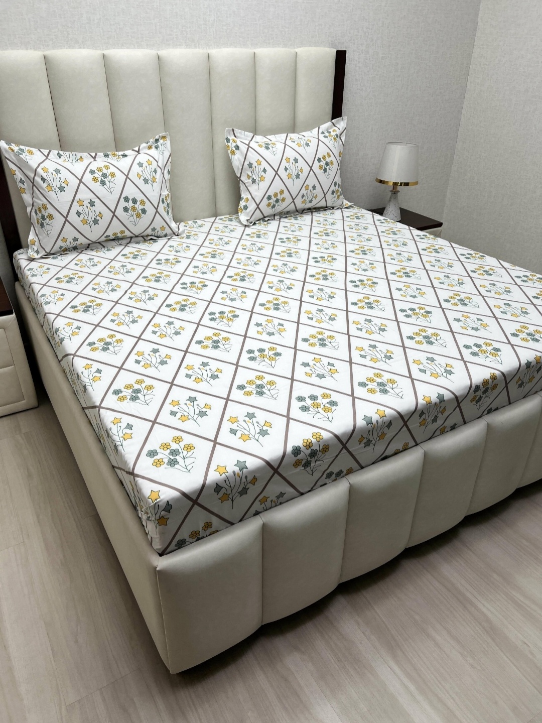 

Pure Decor White & Yellow Floral Printed 240 TC Queen Bedsheet Set 2.28 m x 2.54 m