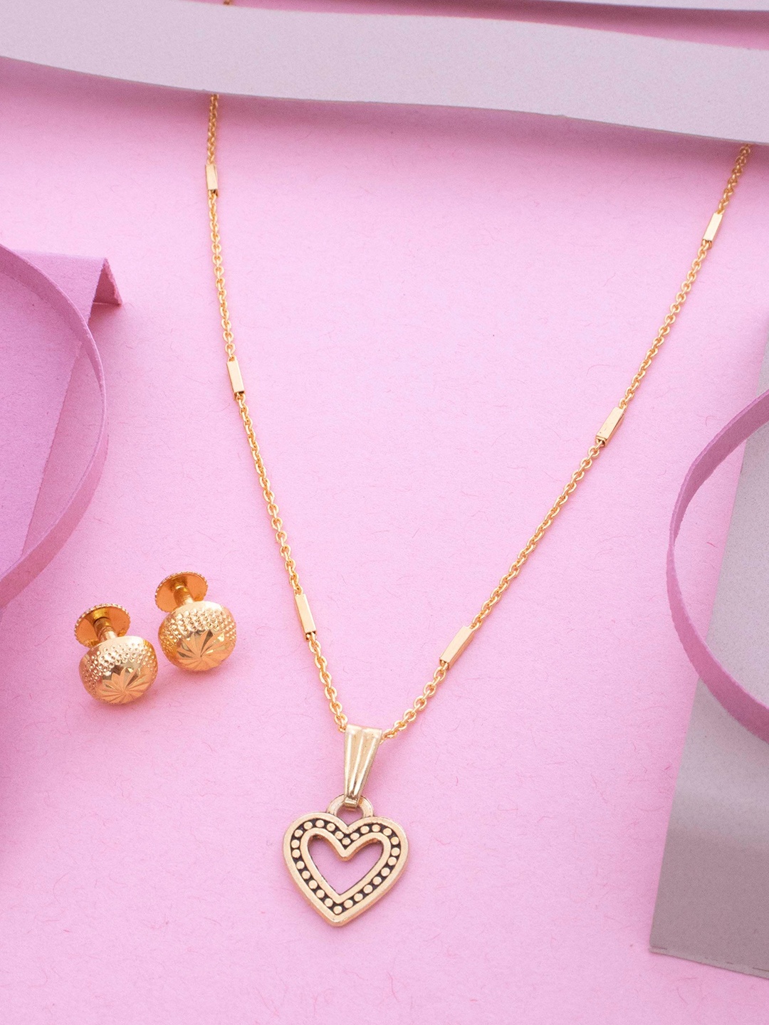 

Ramdev Art Fashion Jwellery Gold-Plated Heart Shaped Jewellery Set