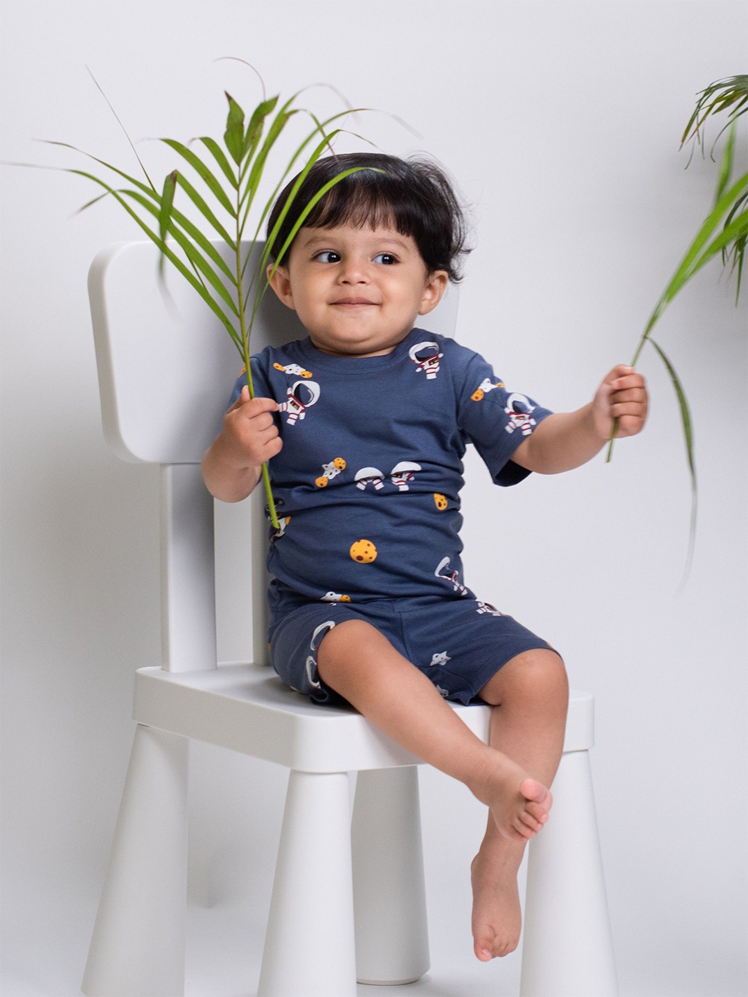 

Orange Sugar Unisex Kids Printed T-shirt with Shorts, Navy blue