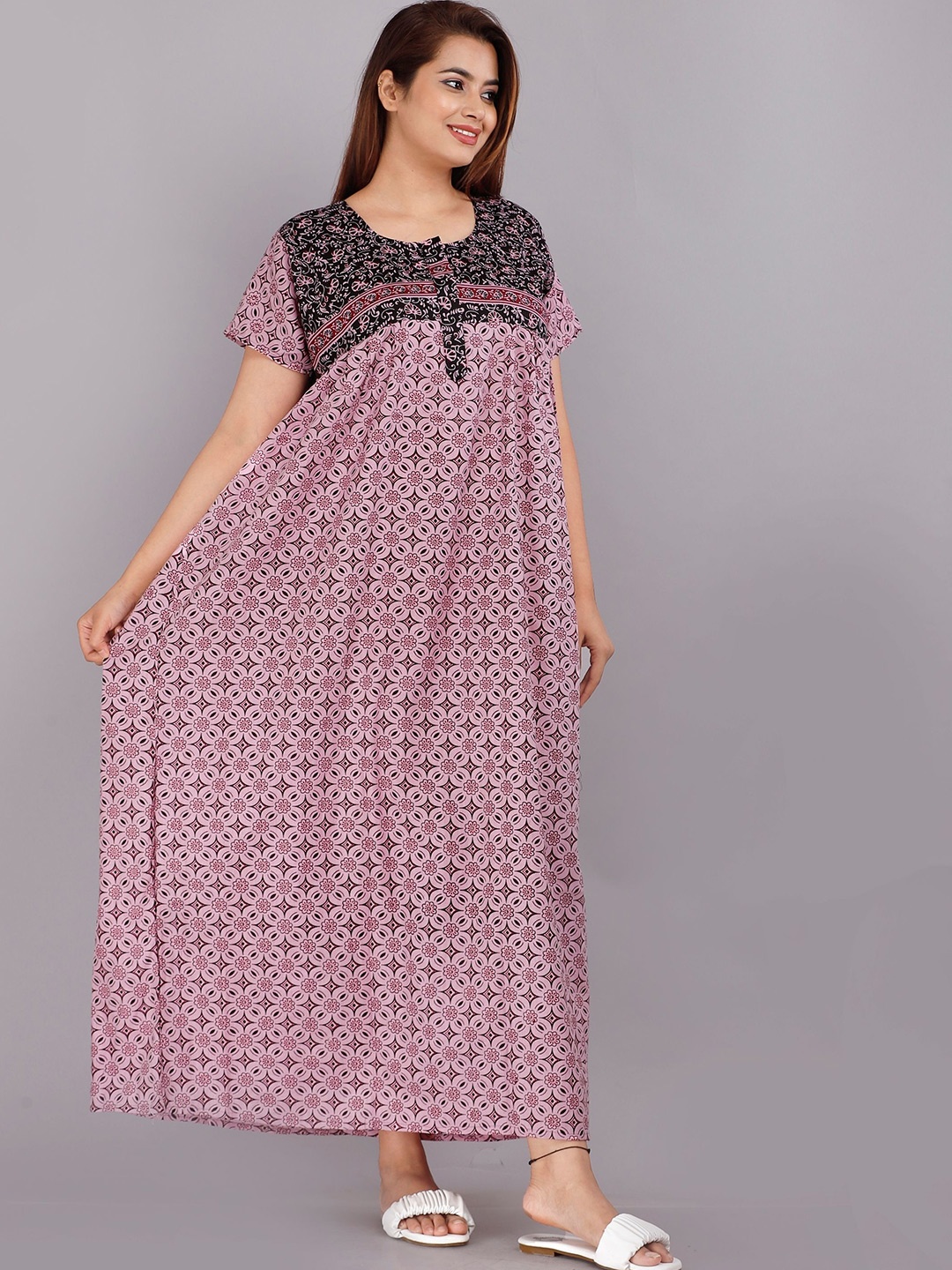 

PR PINK ROYAL Women Pure Cotton Printed Maxi Nightdress