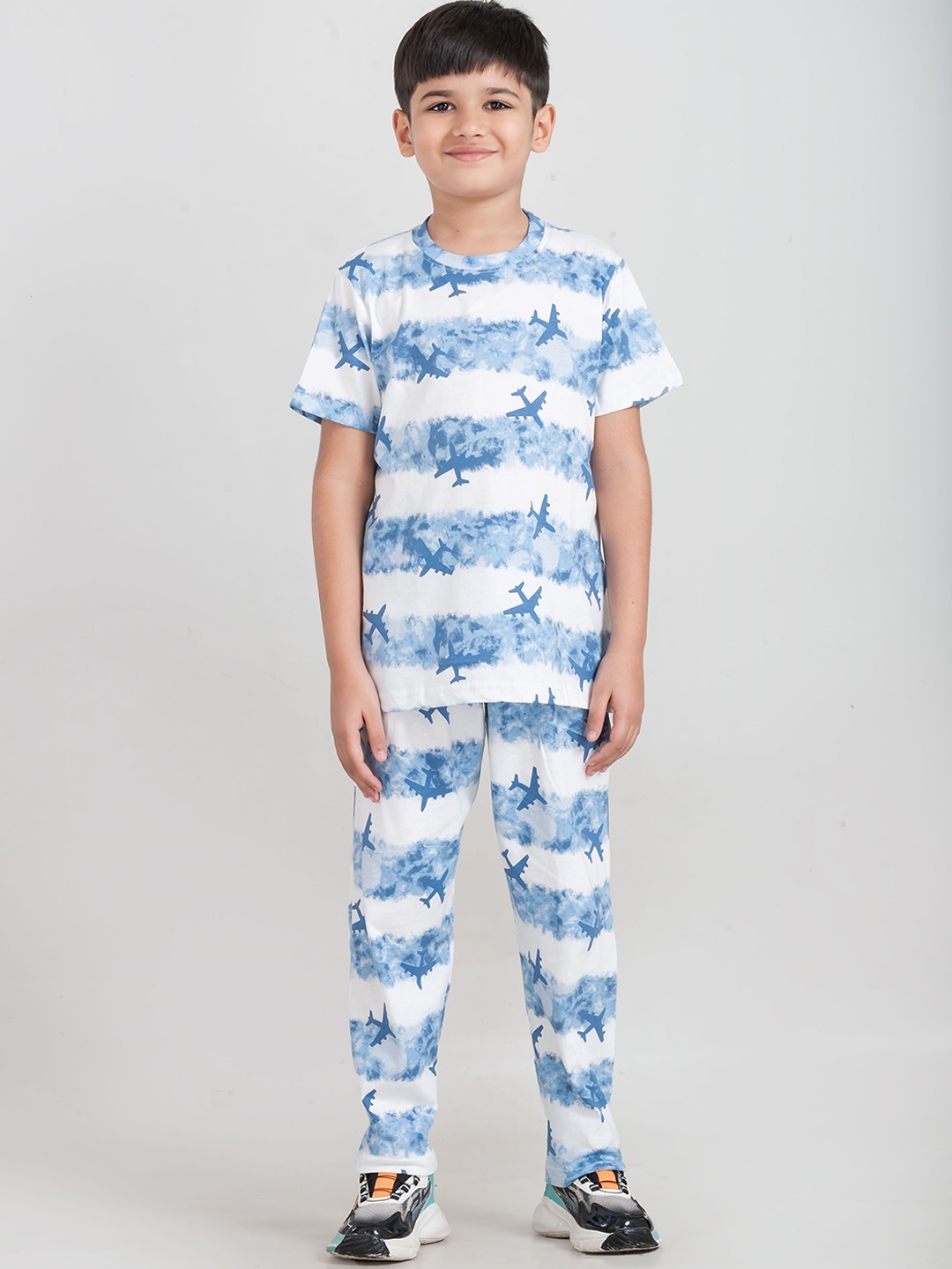 

Taatoom Boys Night suit, White