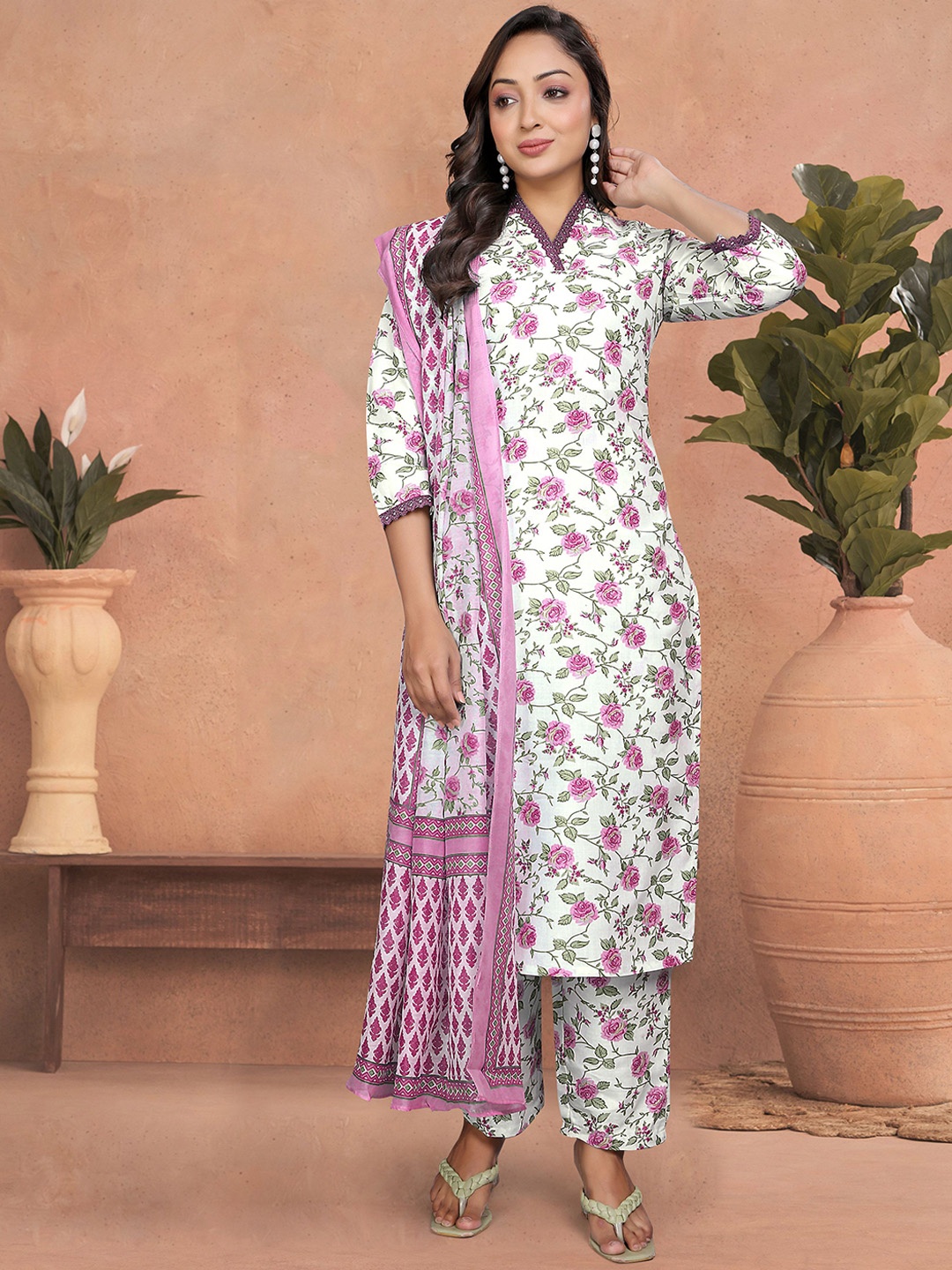 

Siya Fashion Floral Printed V Neck Kurta With Trousers & Dupatta, Pink