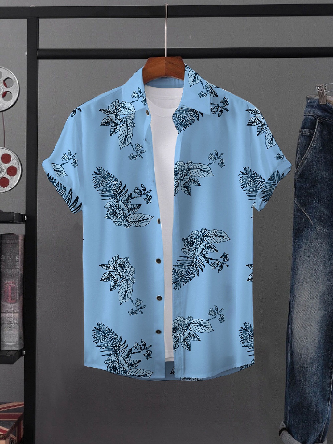 

iCome Men Spread Collar Floral Printed Casual Shirt, Blue