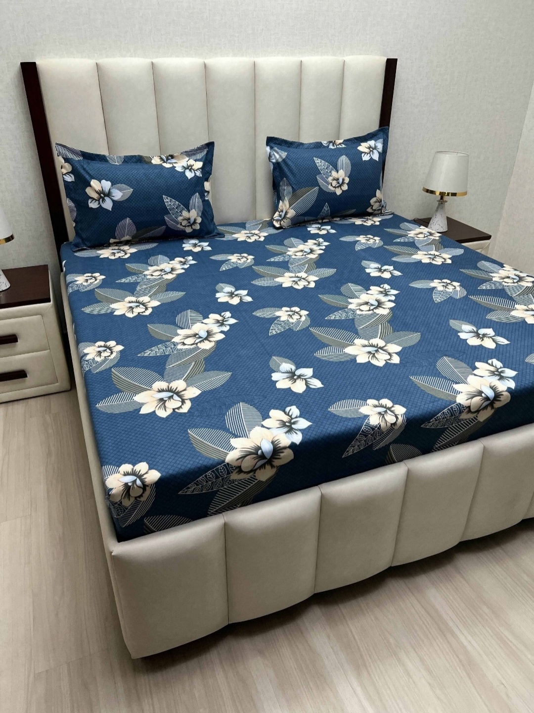 

Pure Decor Amulya Blue & White Printed Microfiber 210 TC Queen Bedsheet Set 2.28m x 2.54m