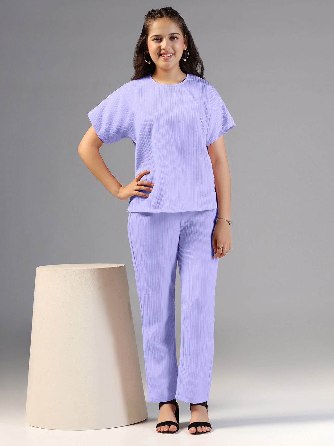 

YK Girls Round Neck T-shirt With Trousers, Lavender