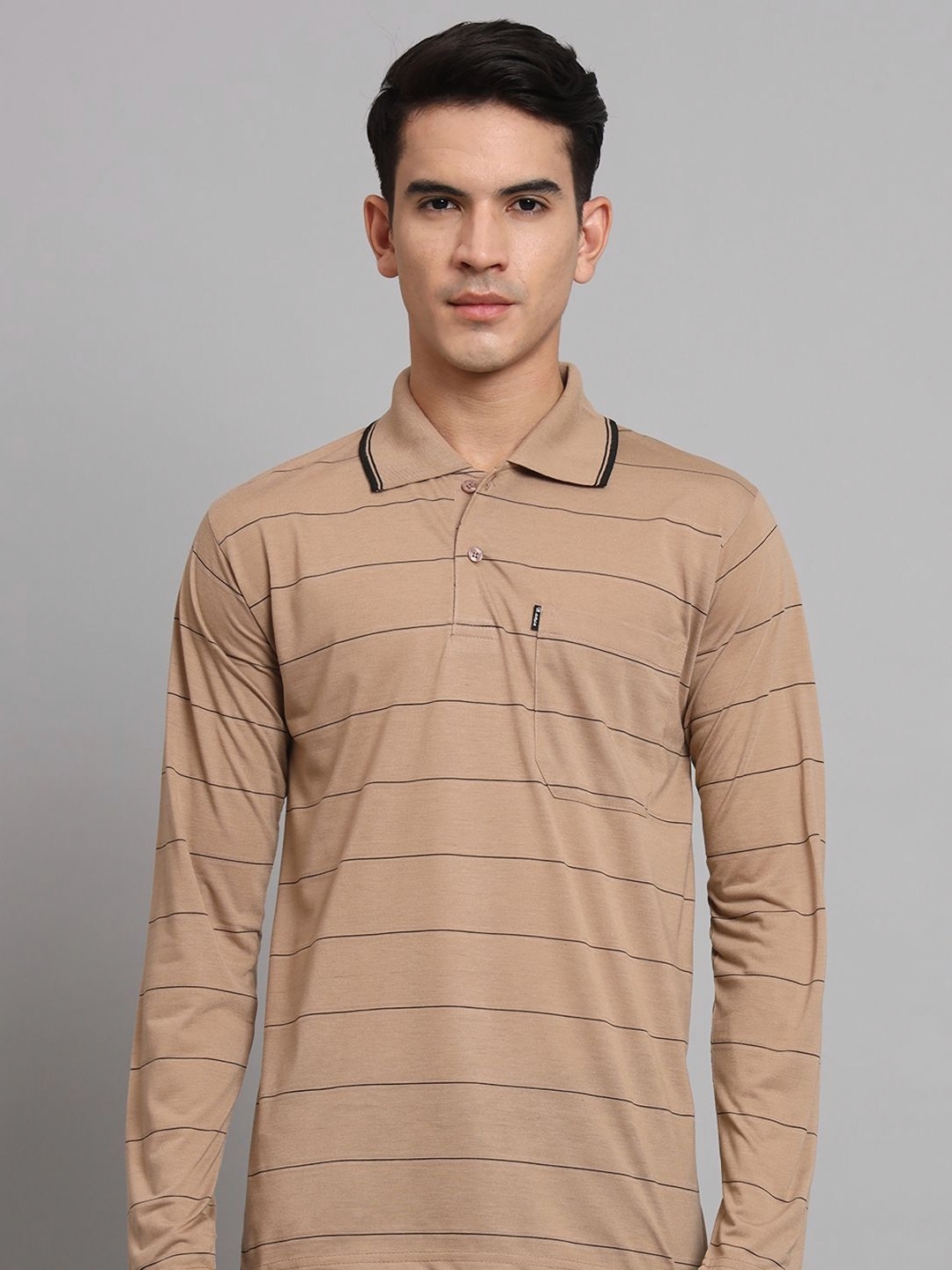 

RENUOVO Men Striped Polo Collar T-shirt, Coffee brown