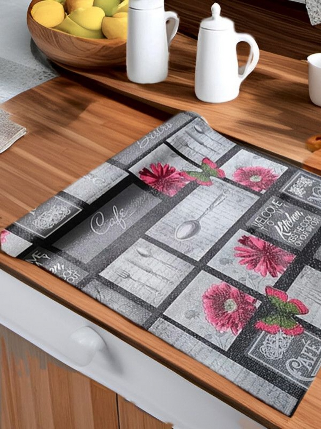 

REVEXO Grey & Pink Printed Water-Resistant Shelf Liner
