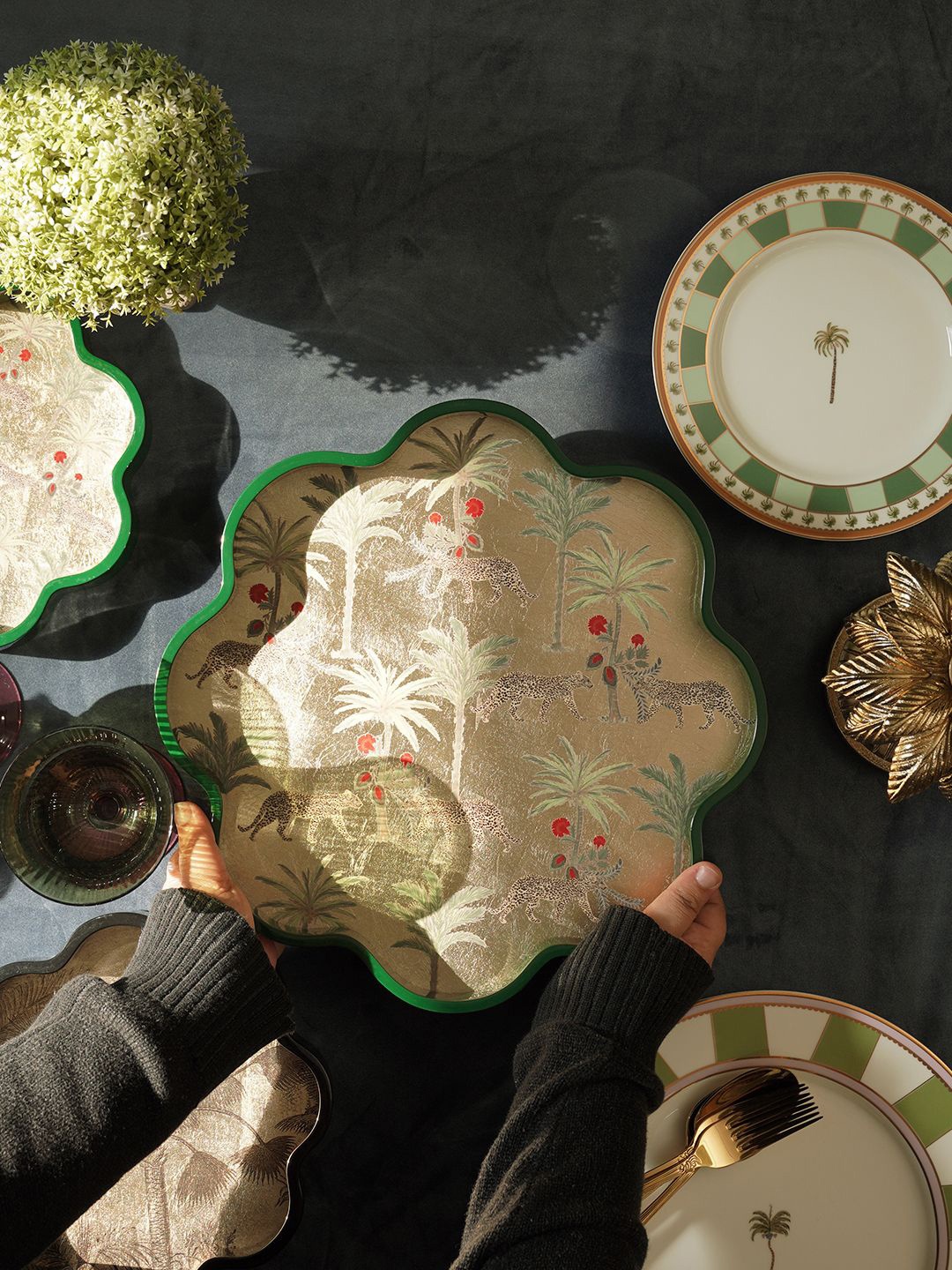 

Pure Home and Living Gold-Toned & Green Leopard Print Scallop Edge Lacquer Large Tray