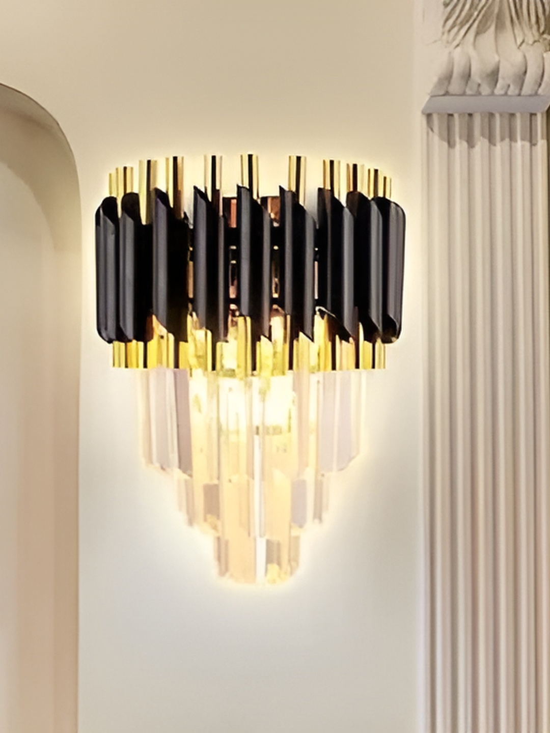 

KINIS Black & Yellow Tube Spherical Shaped Wall Lamp