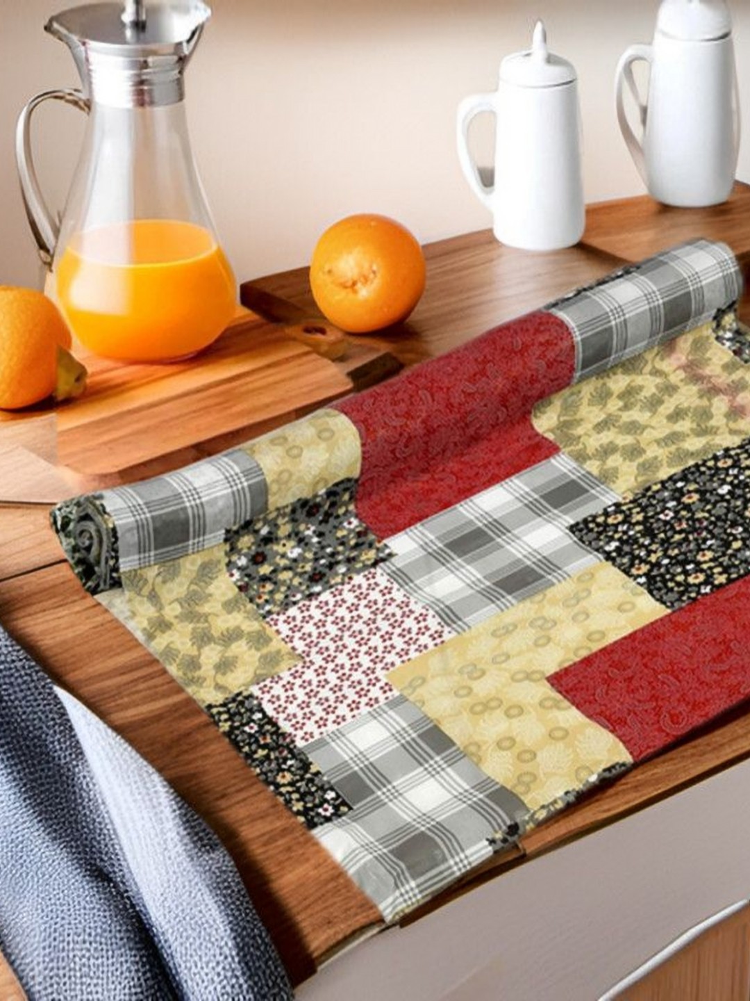 

REVEXO Grey & Brown Printed Water-Resistant Shelf Liner
