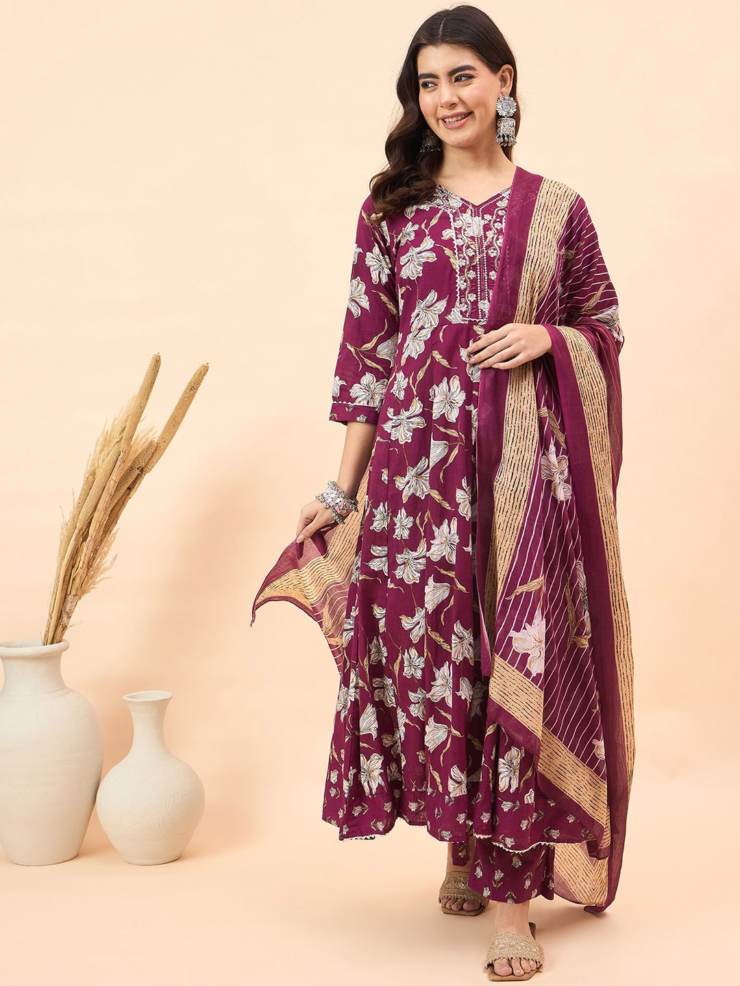 

Anouk Women Floral Printed Regular Pure Cotton Kurta with Trousers & With Dupatta, Maroon