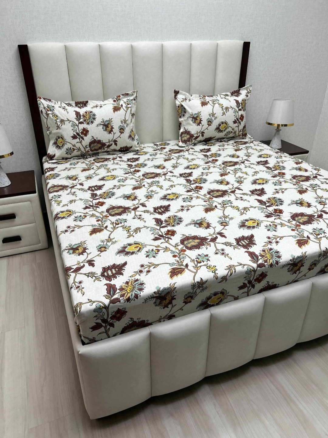 

Pure Decor Amulya White & Brown Printed Microfiber 200 TC Queen Bedsheet Set 2.28m x 2.54m