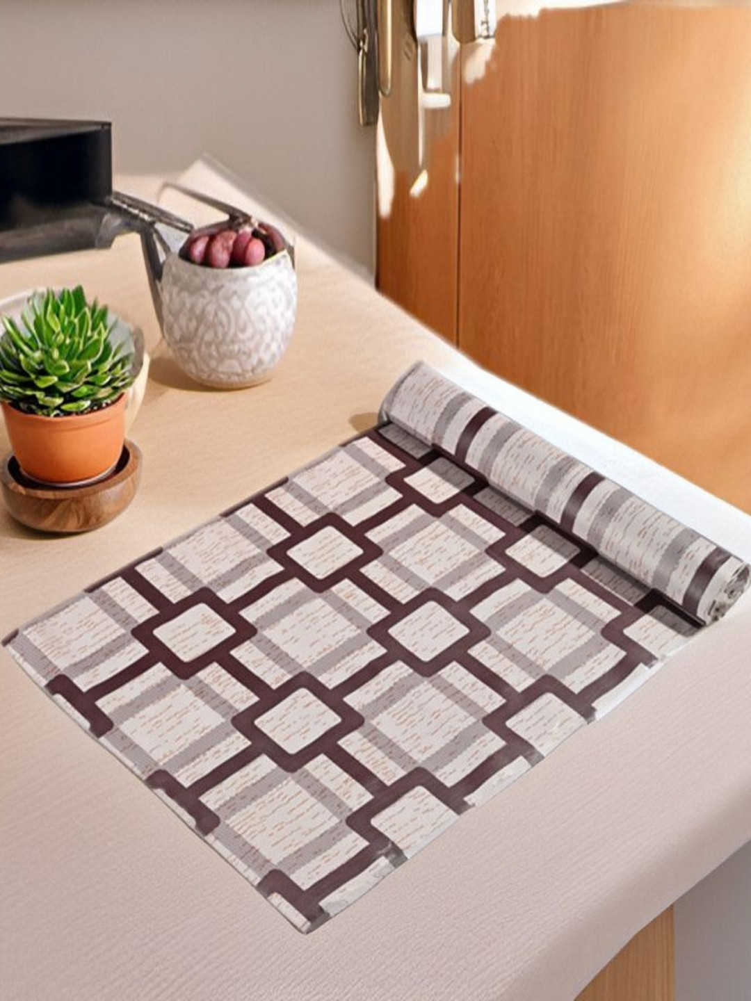 

REVEXO Grey & Brown Printed Water-Resistant Shelf Liner