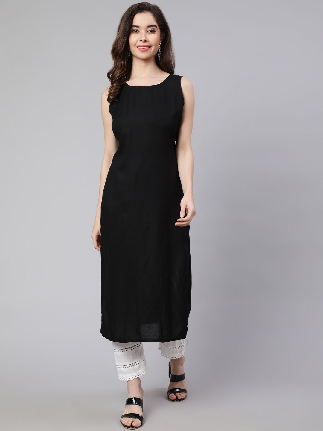 

Viharini Sleeveless Round Neck Straight Kurta, Black