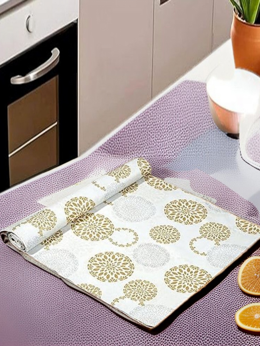 

REVEXO Grey & White Printed Water-Resistant Shelf Liner