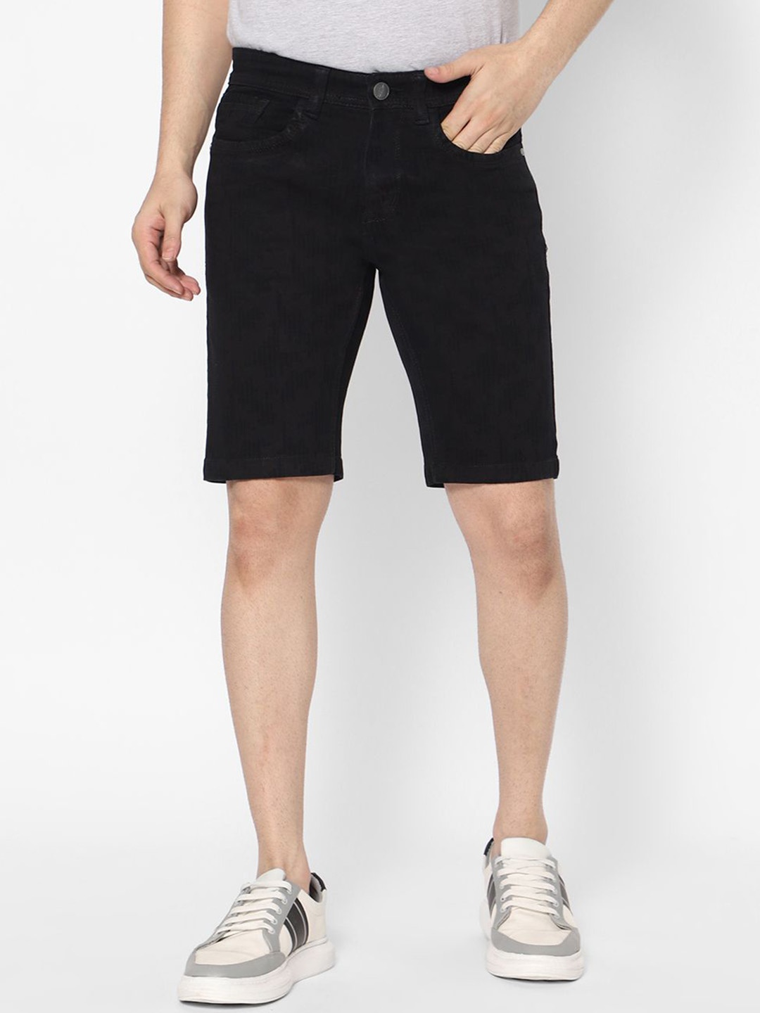 

TCI Men Slim Fit Denim Shorts, Black