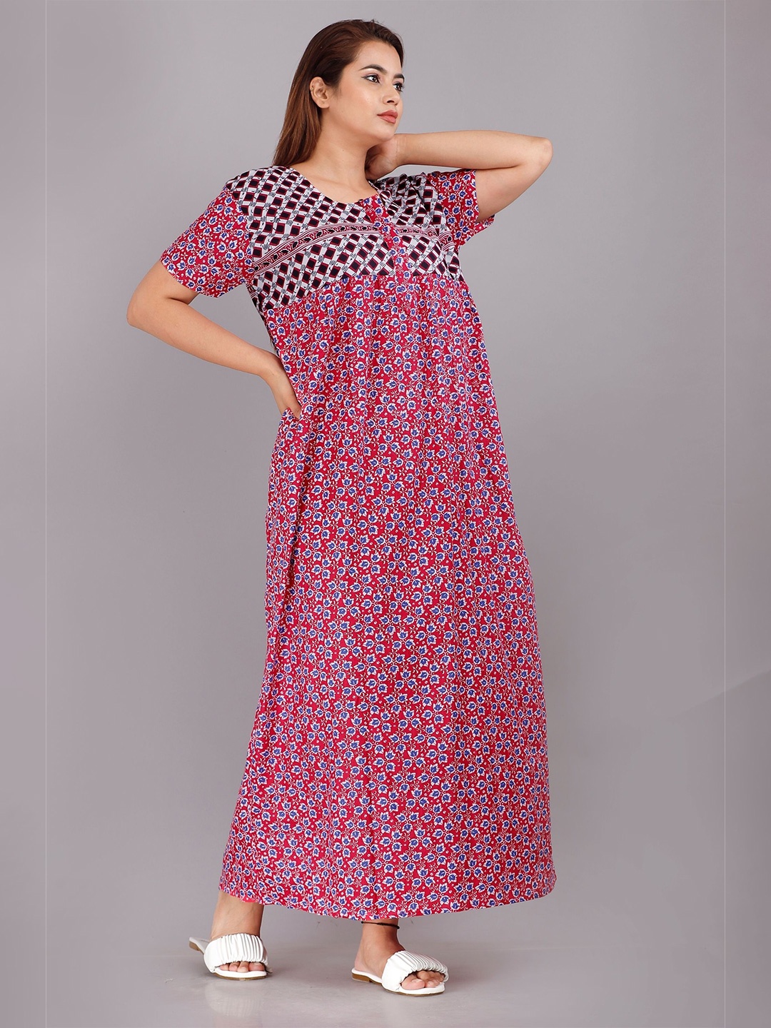 

PR PINK ROYAL Women Printed Maxi Nightdress