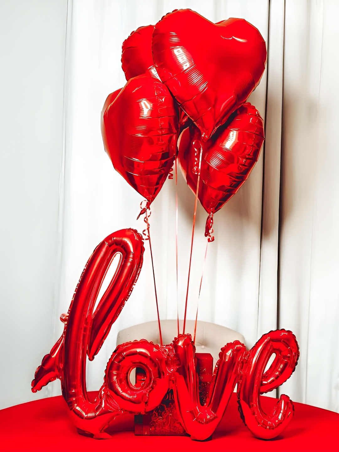 

Special You 13 Pcs Red Textured Anniversary Decoration