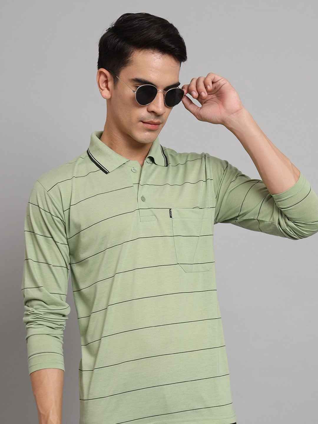 

RENUOVO Men Striped Polo Collar Monochrome T-shirt, Sea green