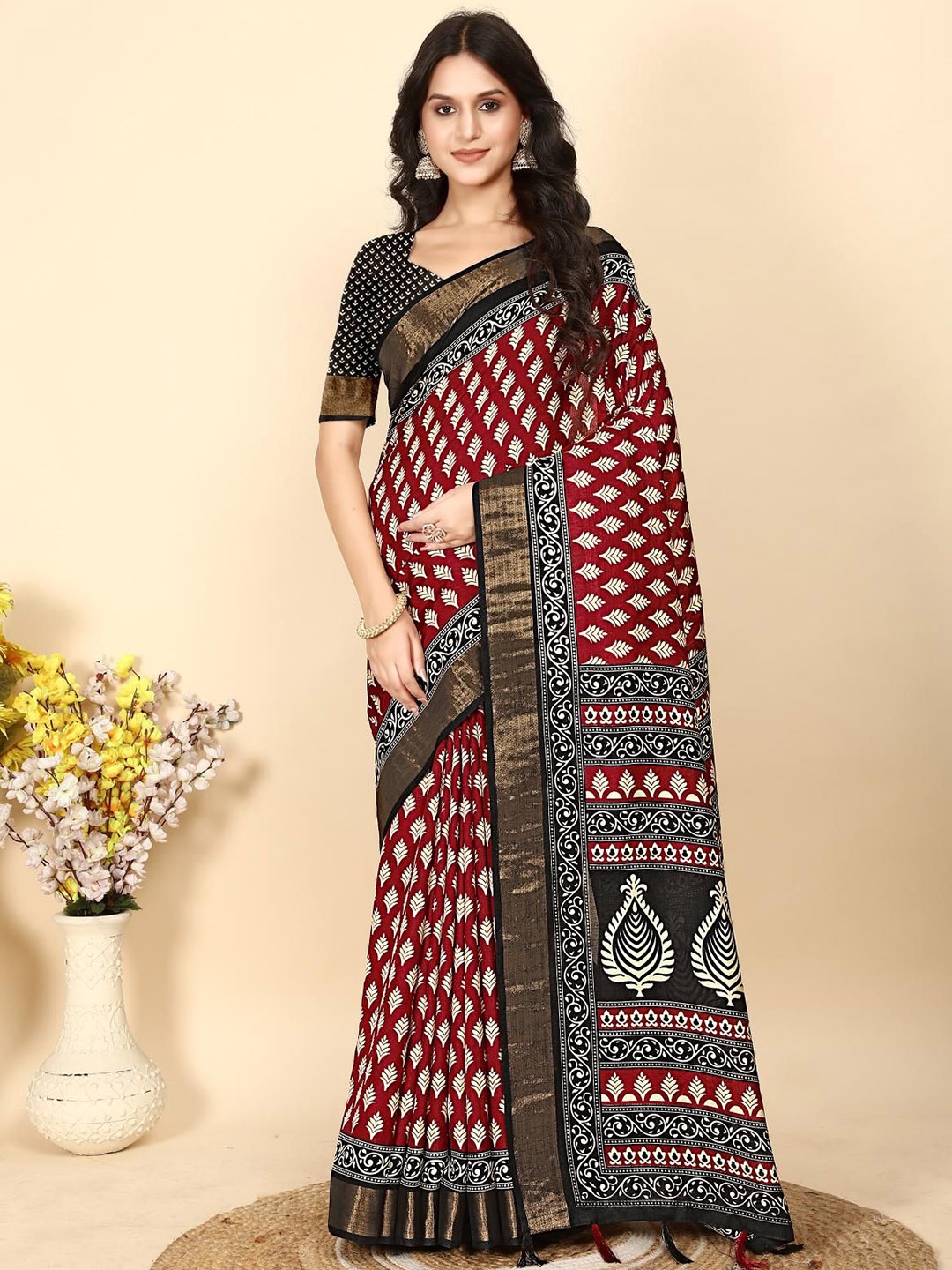 

J 6 DESIGNER Ajrak Block Art Silk Block Print Saree, Red