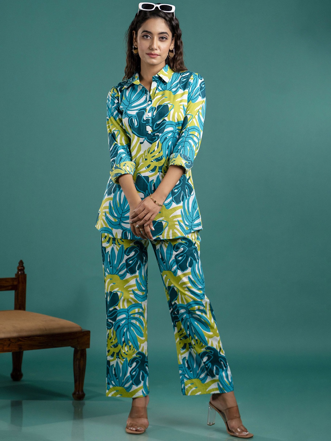 

Mokshi Floral Printed Shirt Collar Pure Cotton Shirt And Trousers, Green
