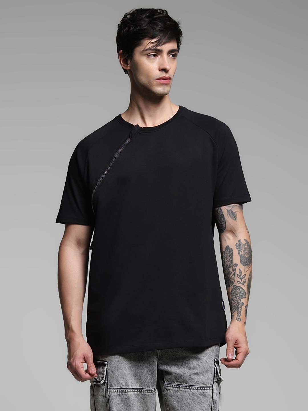 

Jack & Jones Men Solid Round Neck Cotton T-shirt, Black