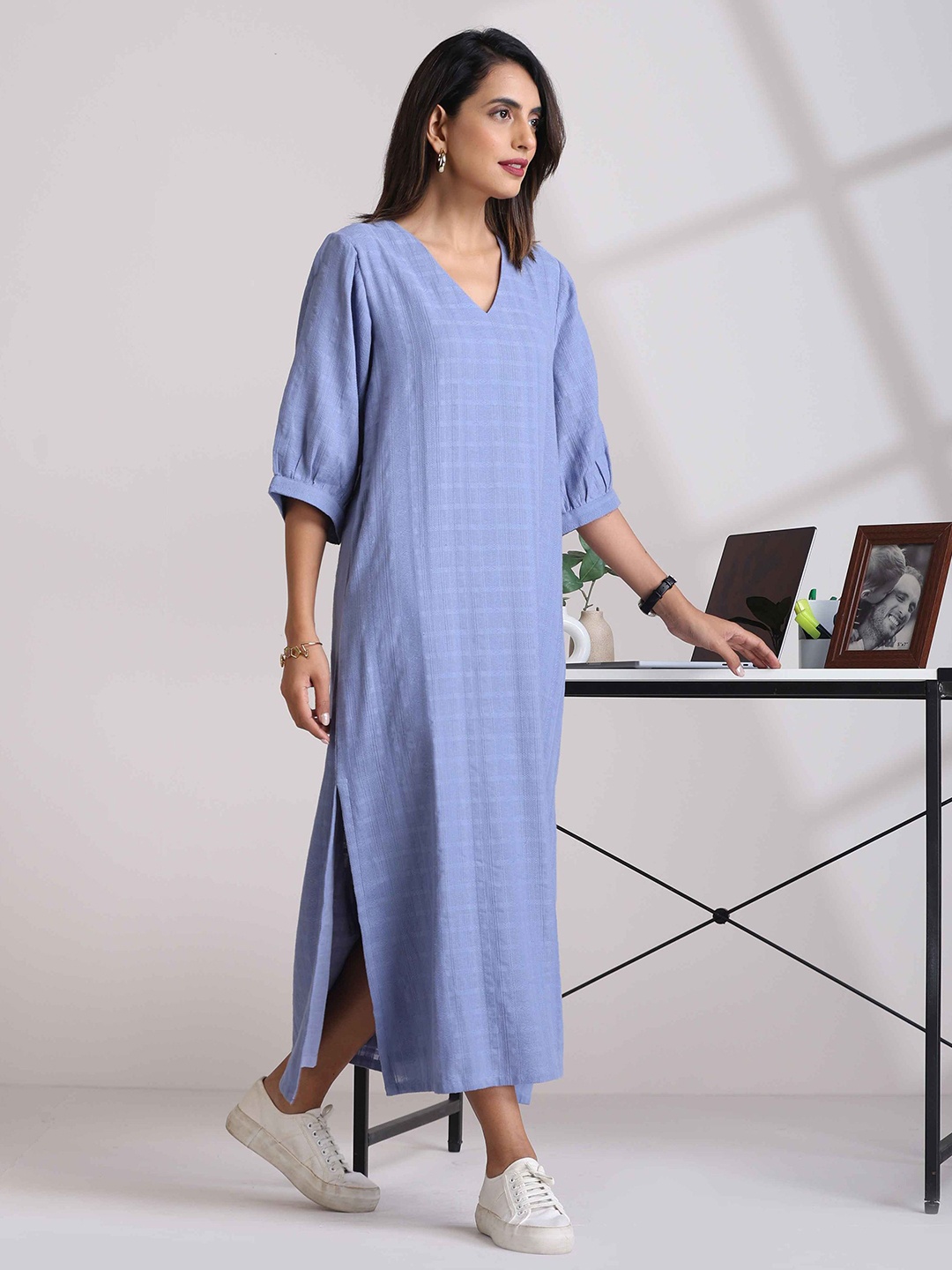 

trueBrowns V-Neck Sky Blue Cotton Dobby Dress