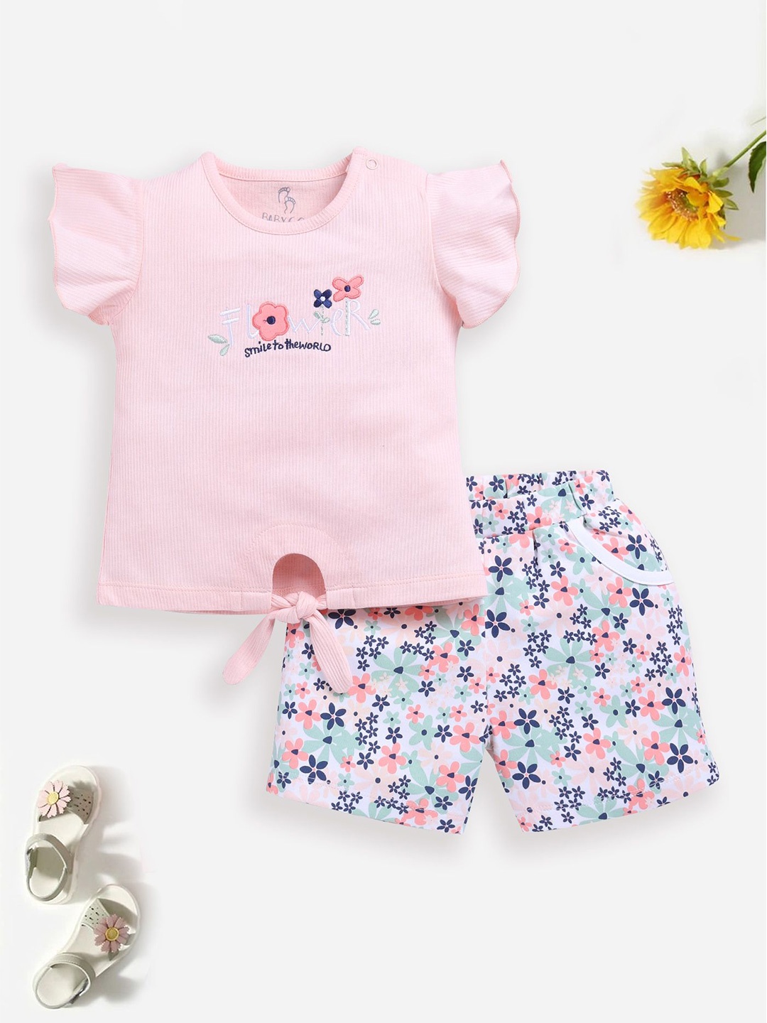 

BABY GO Girls Embroidered Round Neck T-Shirt With Shorts, Peach