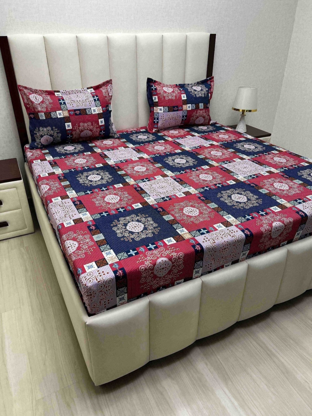 

Pure Decor Amulya Blue Geometric 210 TC Microfiber Bedsheet Set 2.28 m x 2.54 m, Red