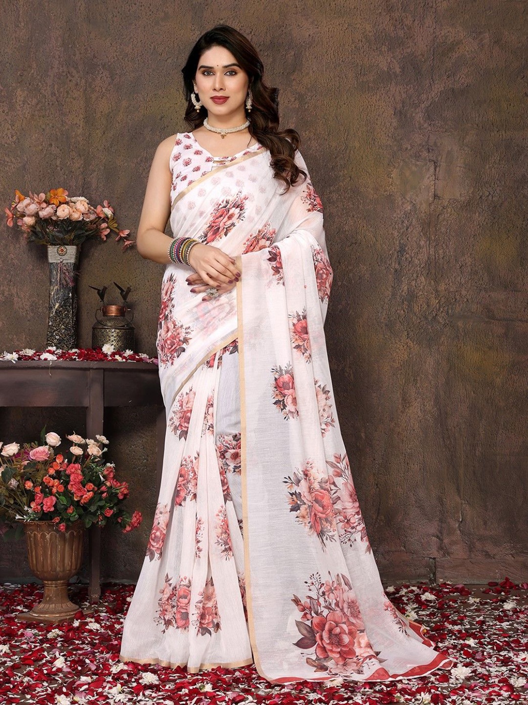 

KALINI Floral Chanderi Saree, Peach