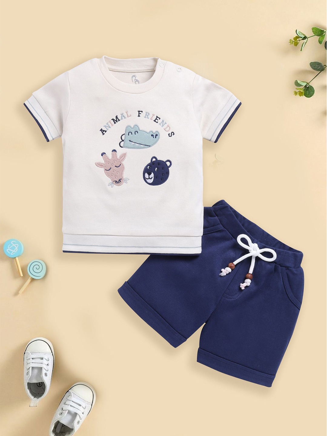 

BABY GO Boys Embroidered Round Neck T-shirt With Shorts, Beige