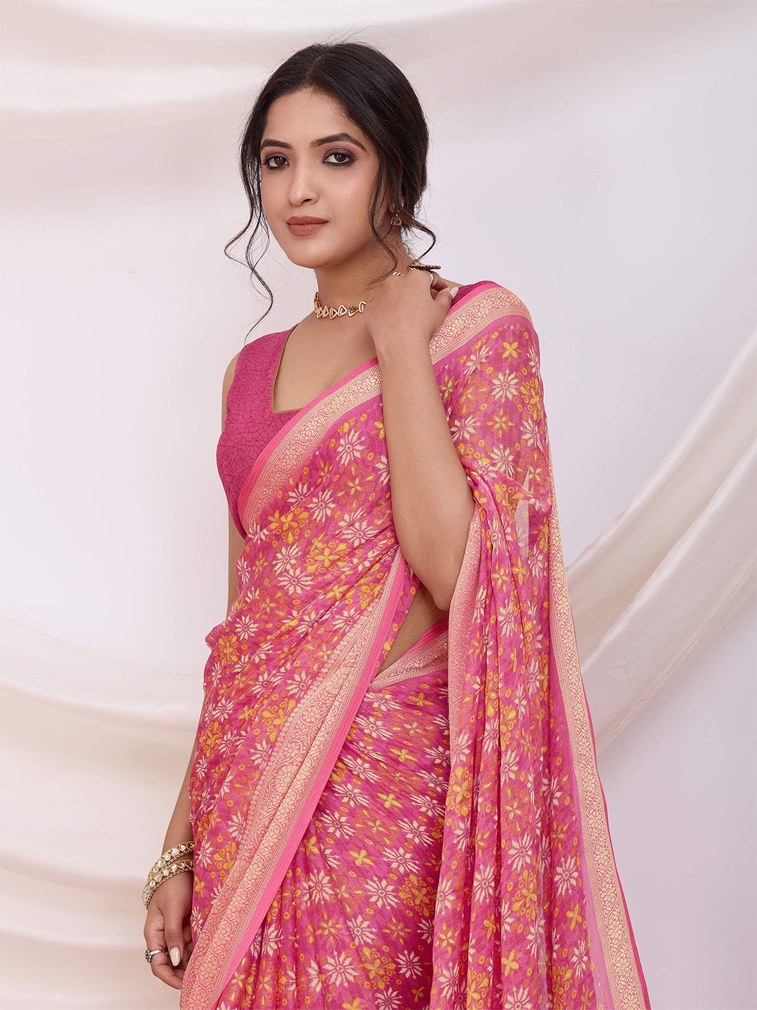 

Mitera Floral Zari Pure Chiffon Ikat Saree, Pink