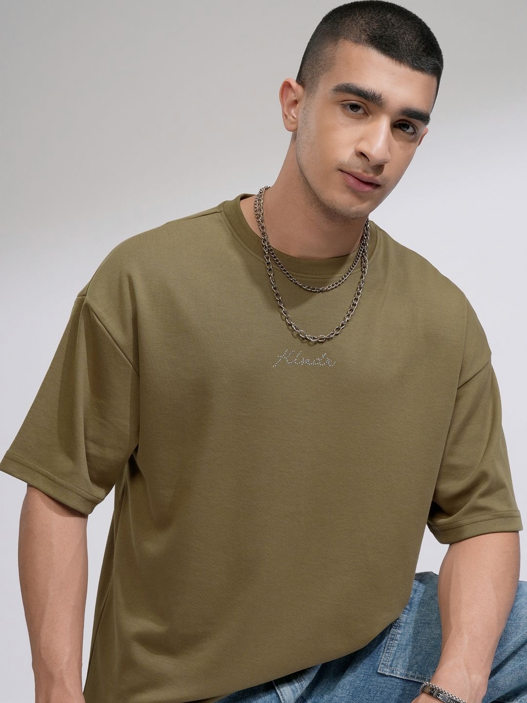

HIGHLANDER Men Round Neck Oversized Embellished T-shirt, Olive