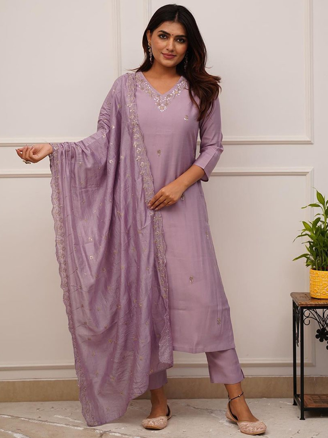 

Kurti Culture Ethnic Motifs Embroidered Straight Kurta With Trousers And Dupatta, Lavender