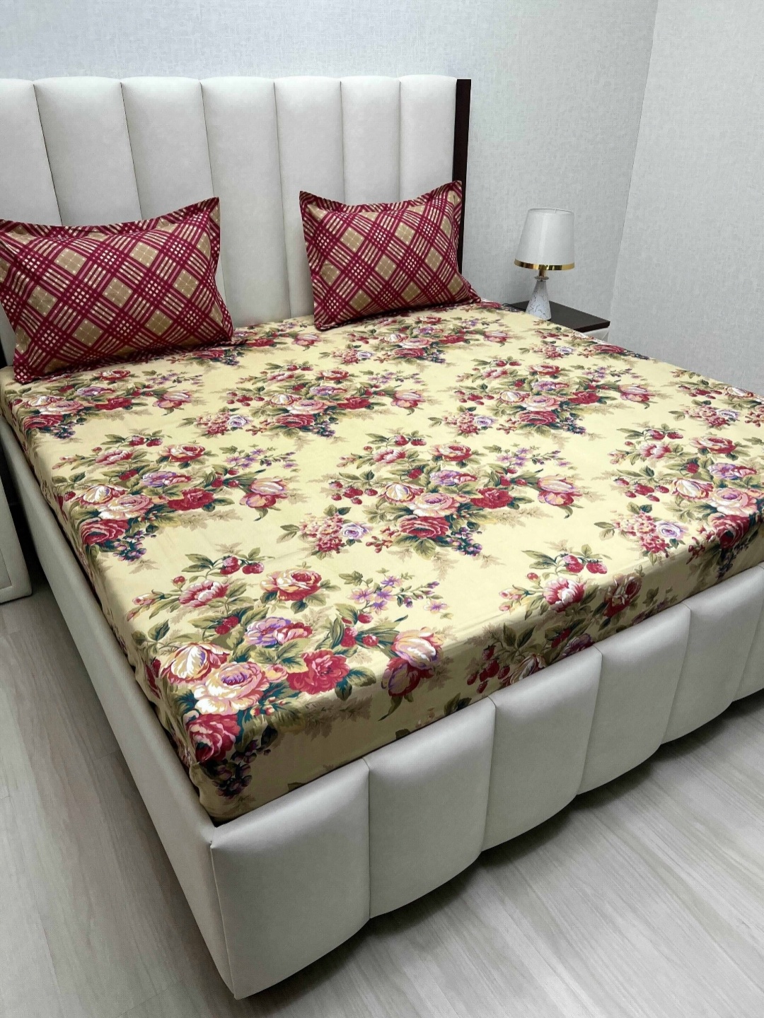 

Pure Decor Amulya Cream Floral Printed Microfiber 300 TC King Bedsheet Set 2.74m X 2.74m