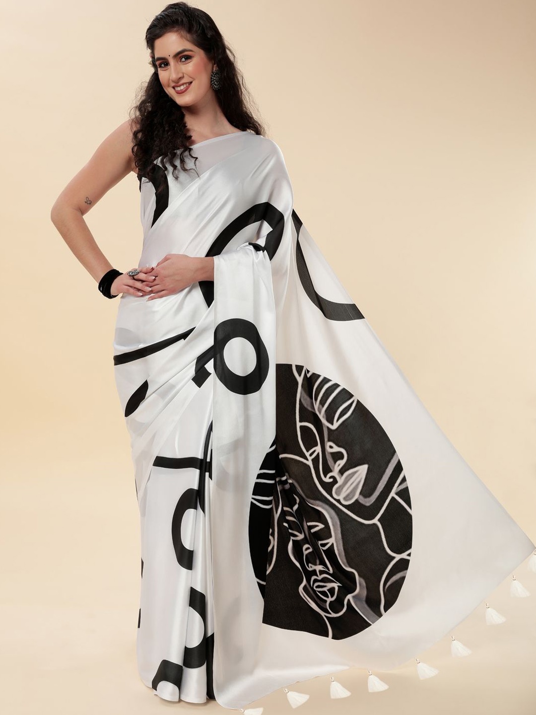 

Suha Abstract Printed Satin Saree, Black