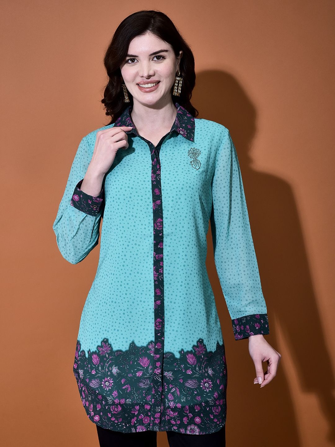 

FUTURO Women Geometric Printed Shirt Collar Top, Blue