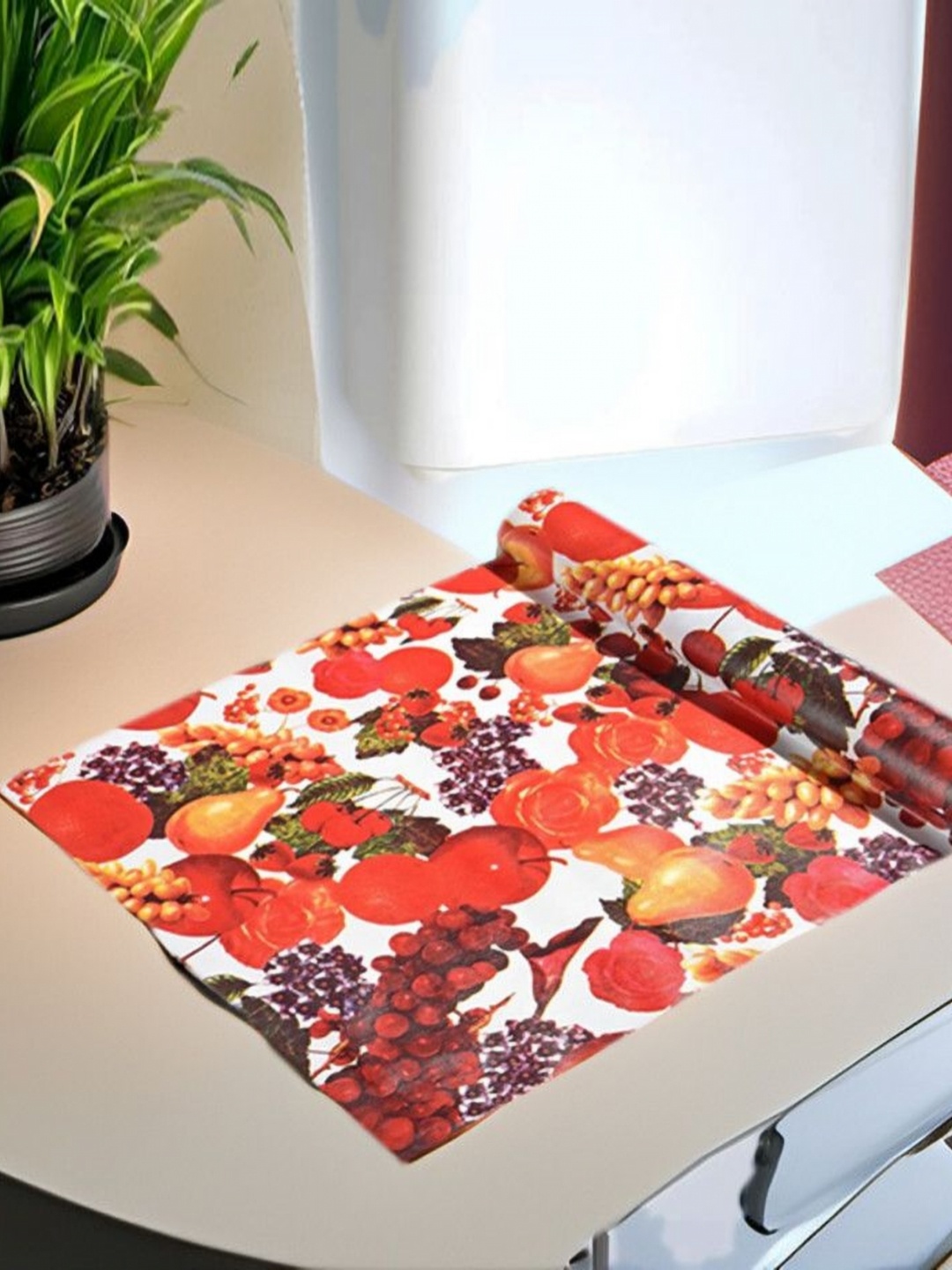 

REVEXO Red Set of 1 Water Resistant Multi-Utility Cabinet Shelf Mat