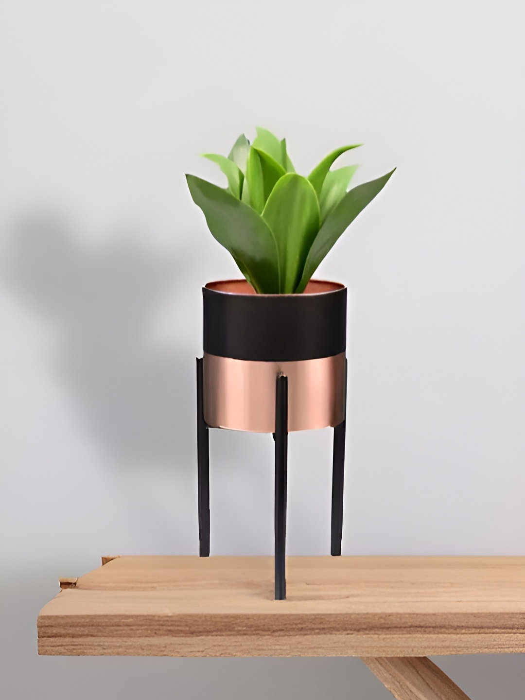

Royaloak Black And Rose Gold-Toned Table Planter