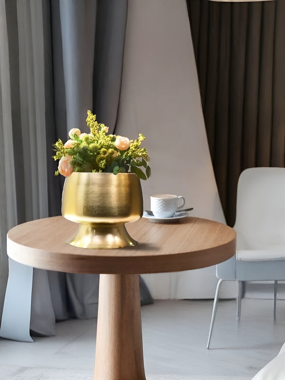 

Royaloak Gold-Toned Table Planter