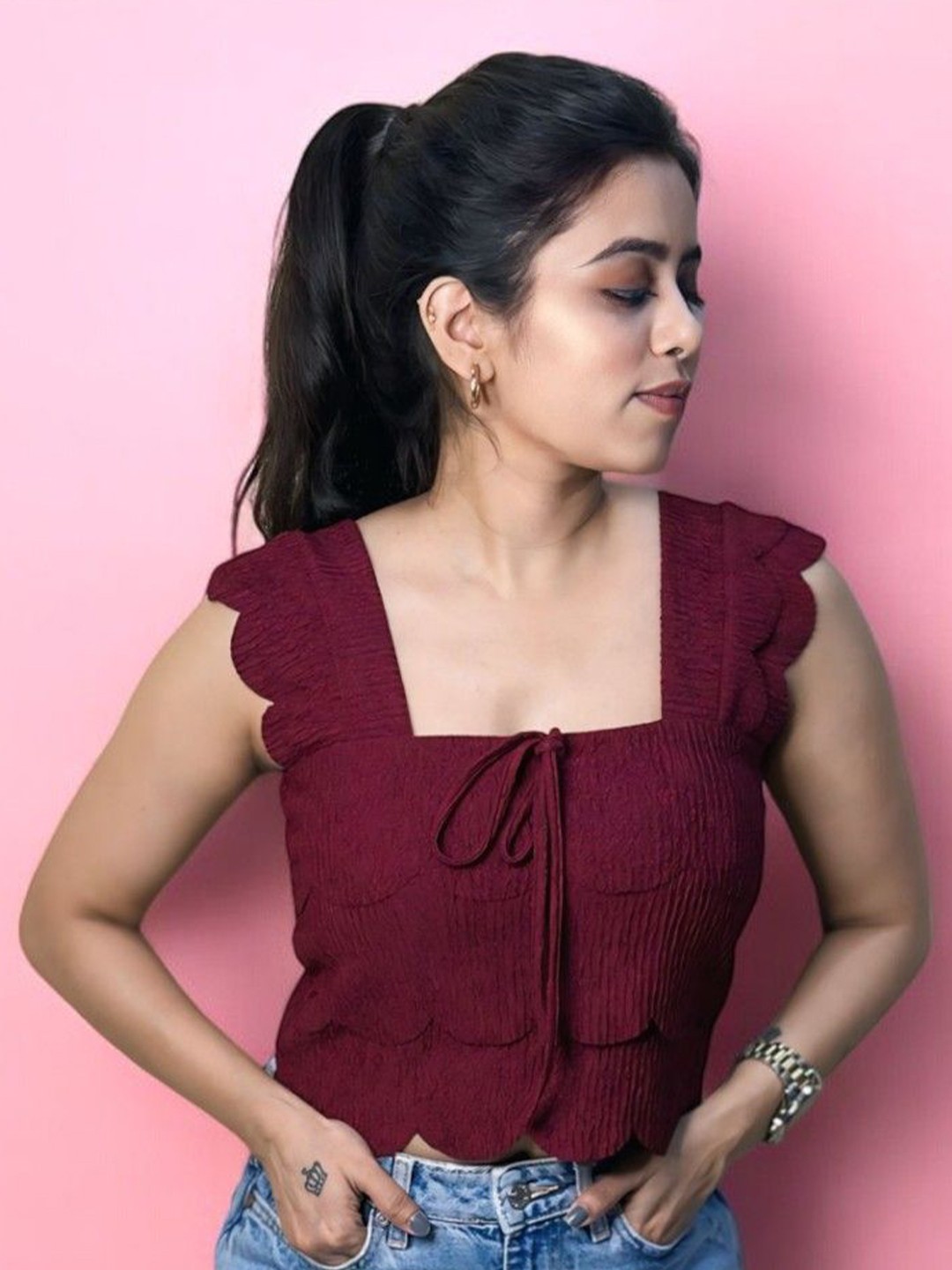 

HOW House Of Wear Ruffles Paded Crop Top, Maroon