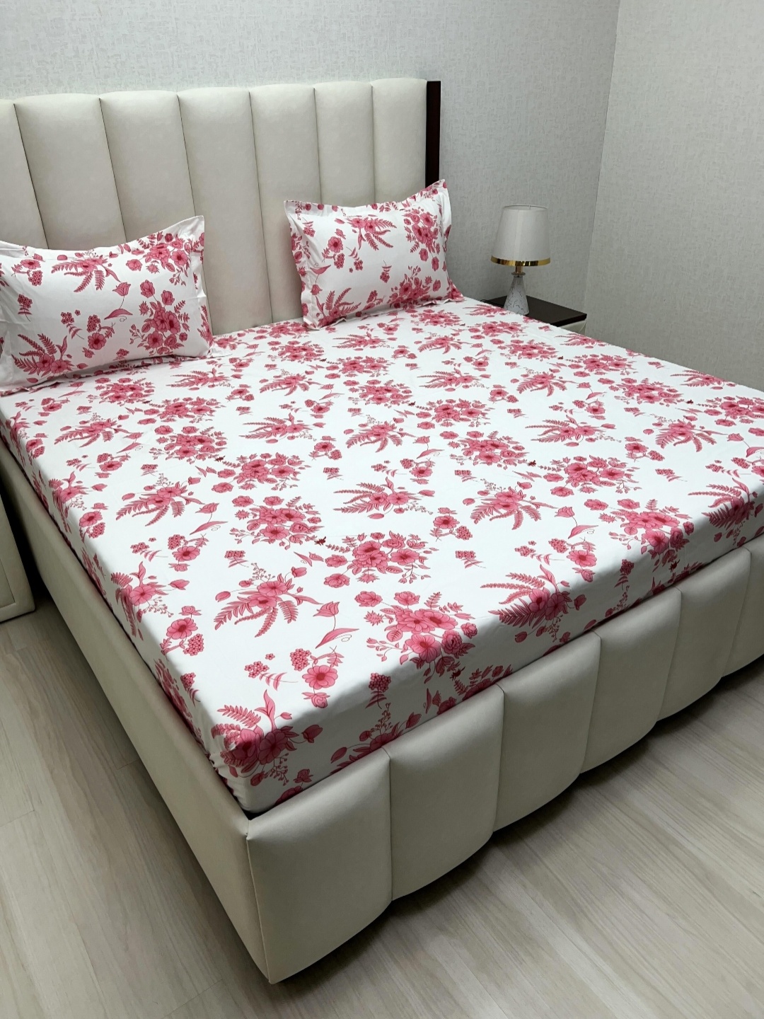 

Pure Decor Amulya White & Pink Printed Microfiber 300 TC Queen Bedsheet Set 2.28m x 2.54m