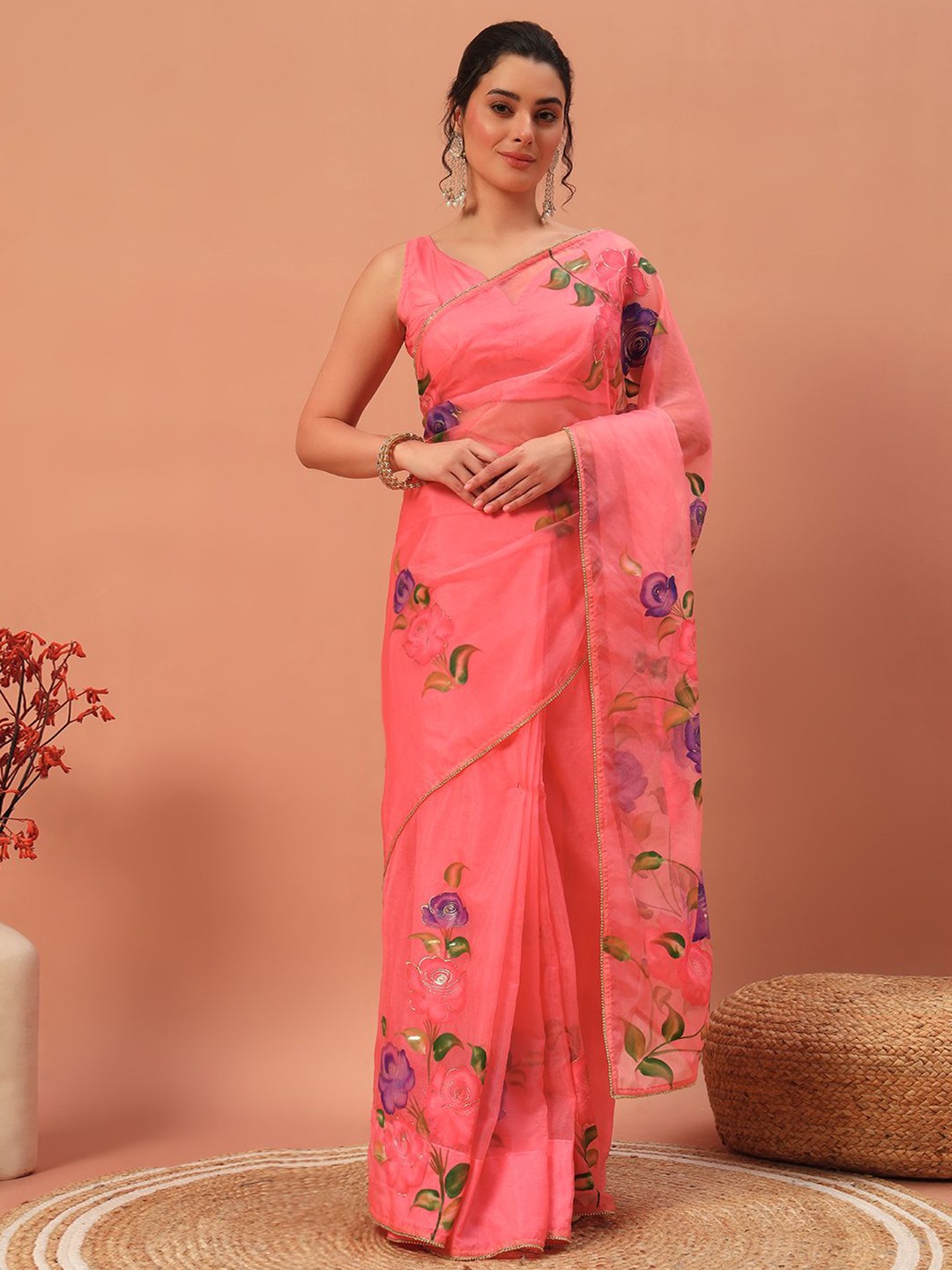 

Meeranshi Floral Hand Printed Embellished border Organza Designer Saree, Pink